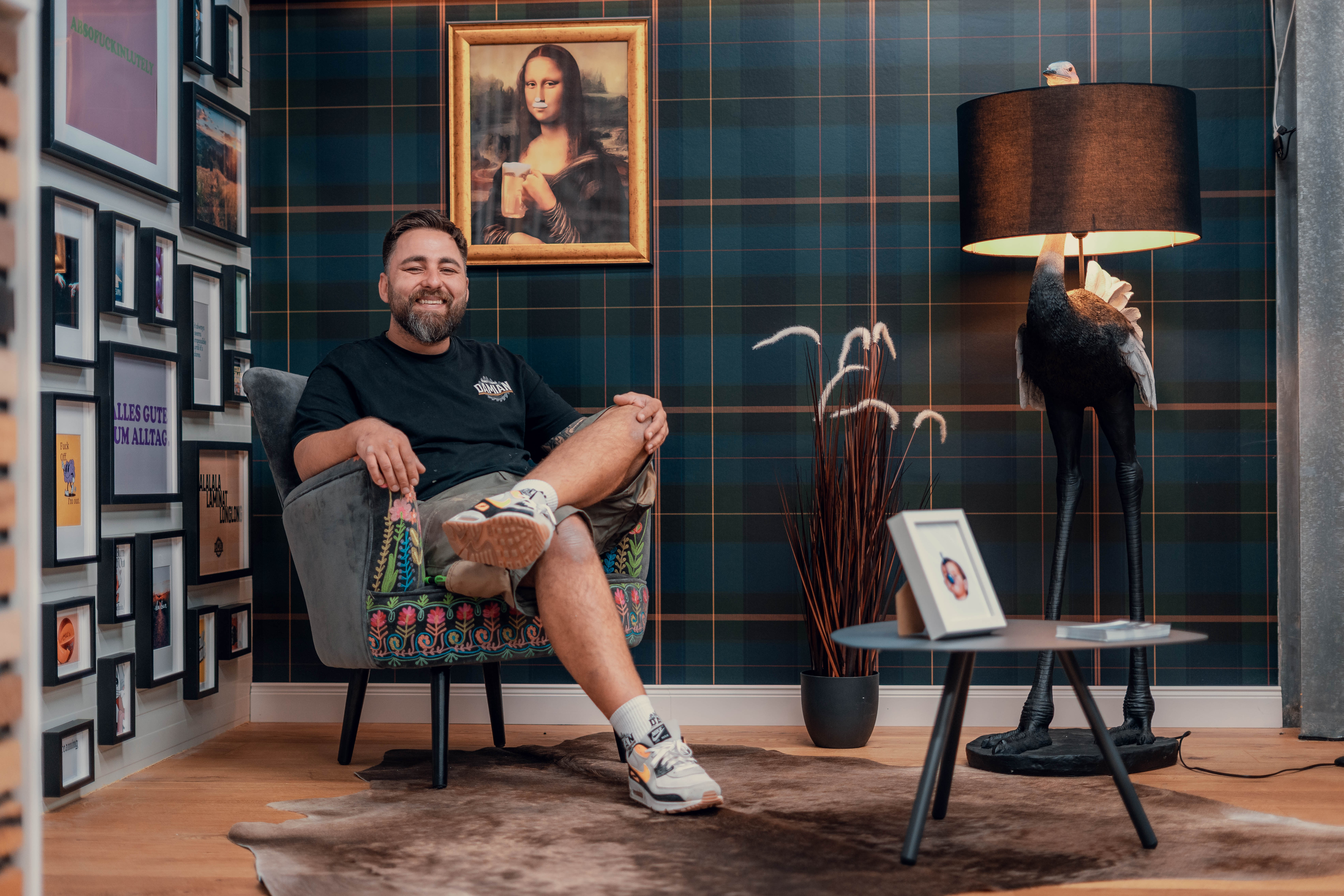 Inhaber Damian Hamleh als Ihr Ansprechpartner für kreative Bodenlösungen in Sandhausen und Umgebung