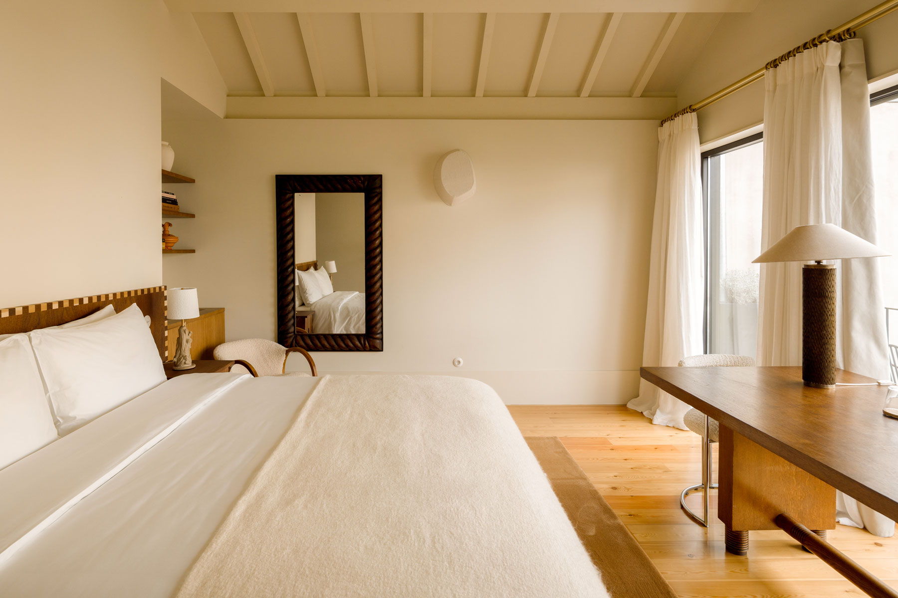 maranthus loft bedroom at Casa Cedo boutique hotel in Porto