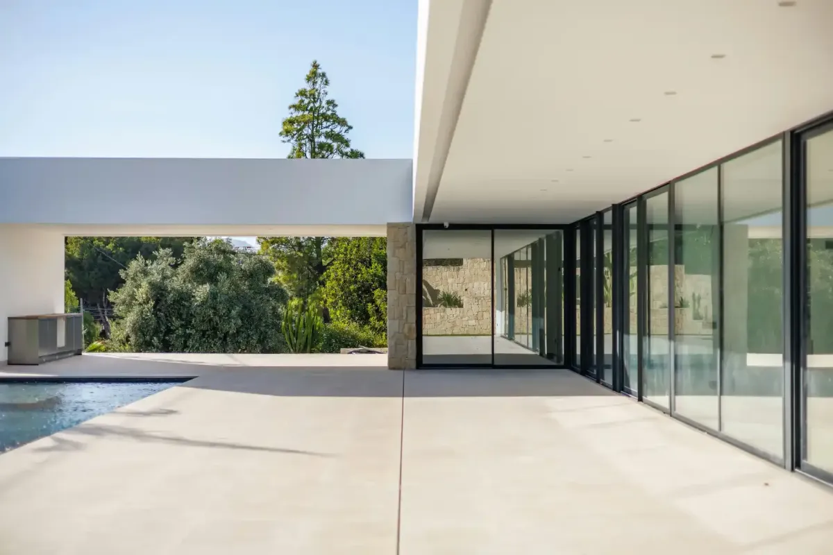 Financing an Airbnb: Loan Options & Strategies