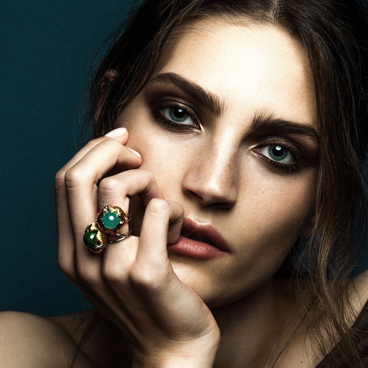 Visual representing a blog article authored by Ramona Albert.