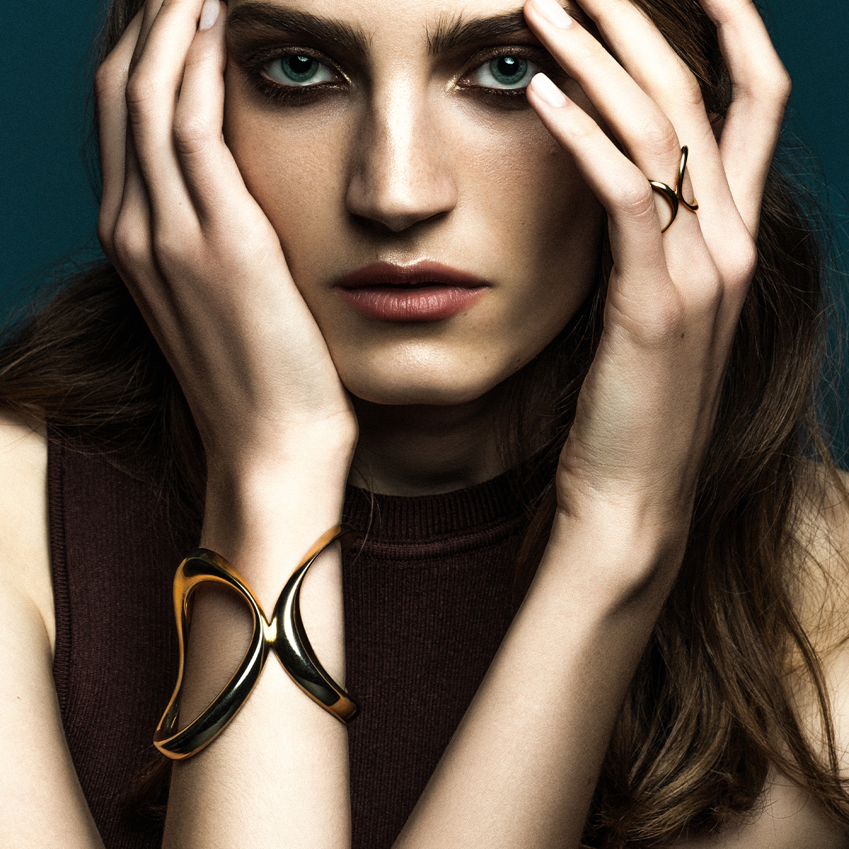 Visual representing a blog article authored by Ramona Albert.