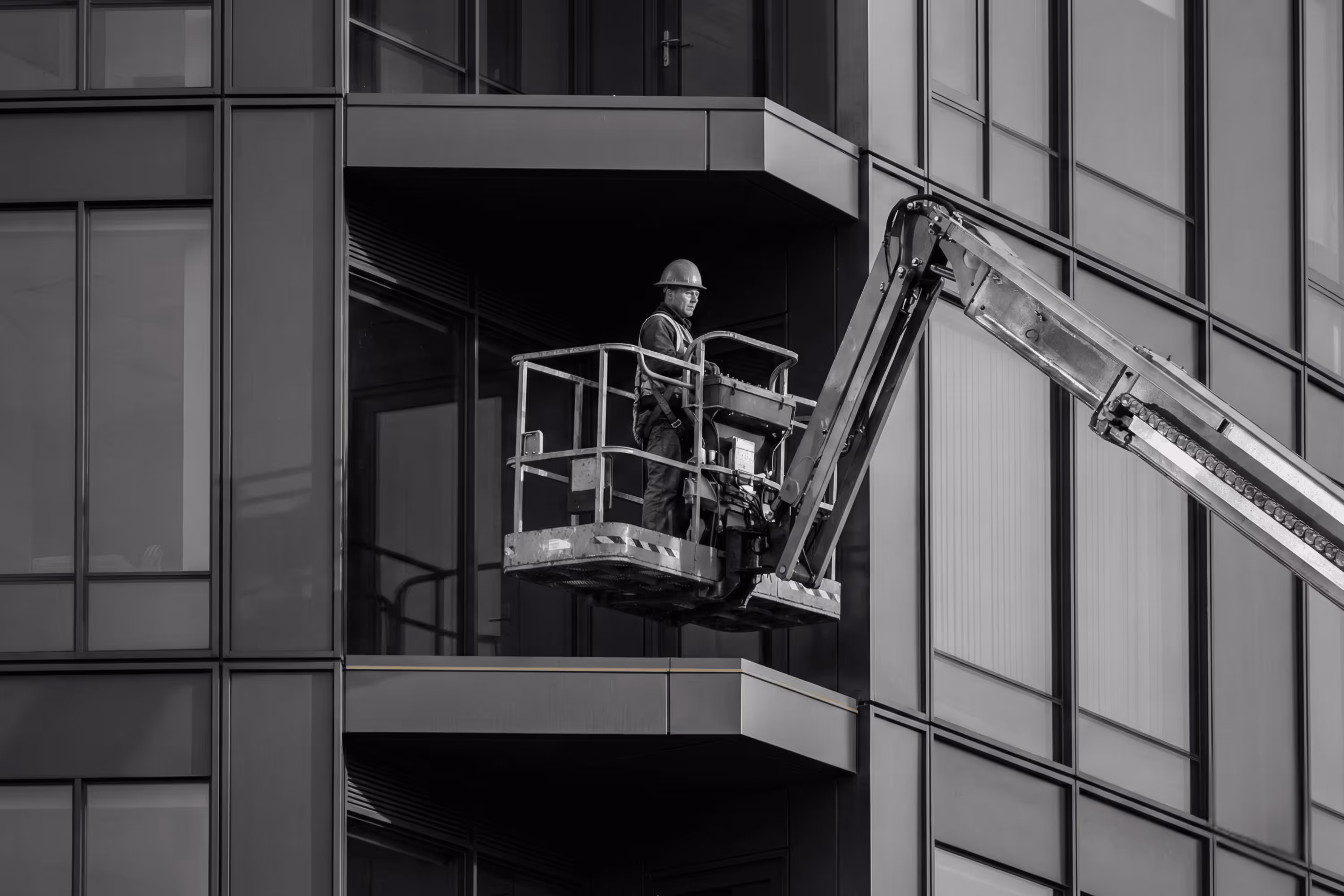 building in sunbelt city under construction