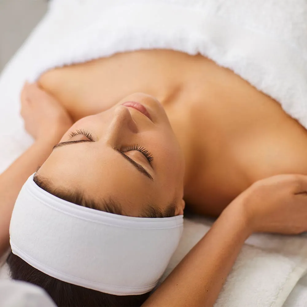 A relaxing facial treatment in progress