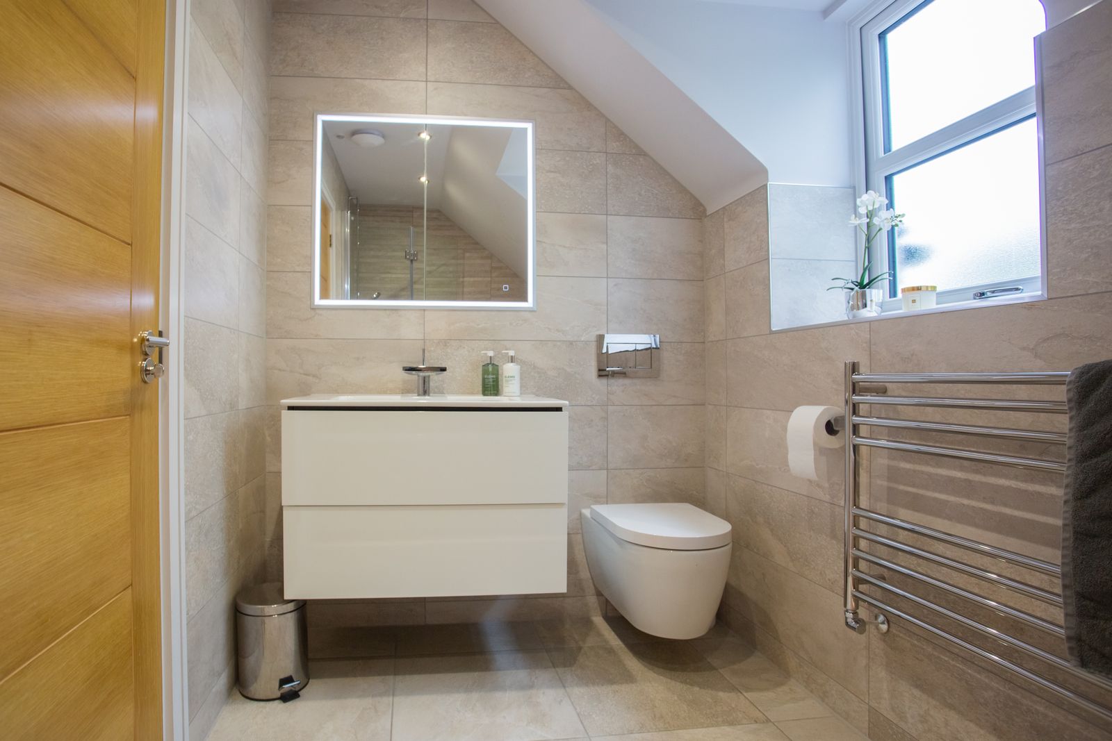 Bathroom vinyl flooring in Peterborough, PE1 — Cambridgeshire Carpets