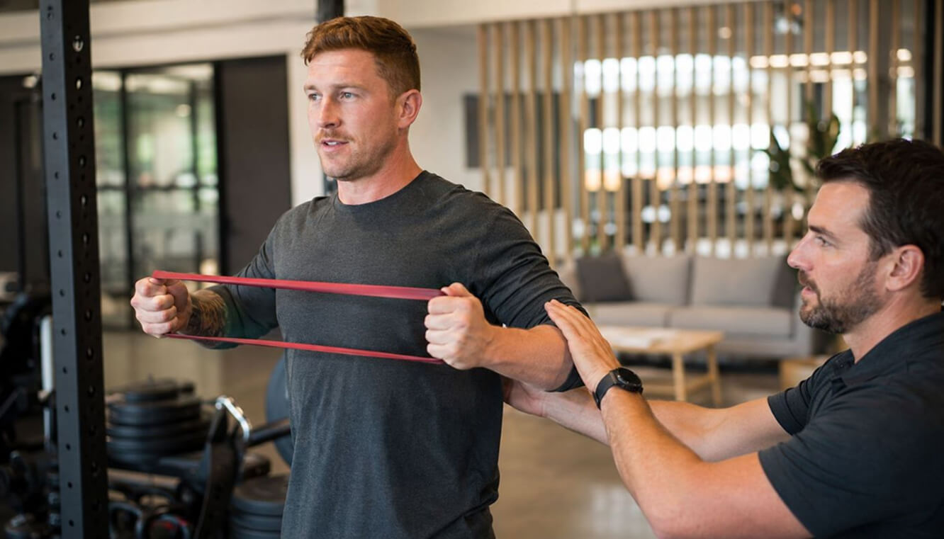 Australian veteran completing a physiotherapy session under the DVA treatment cycle.