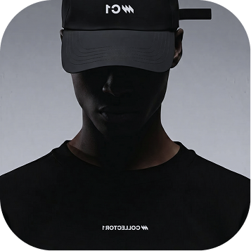 Person wearing Collector1 visor