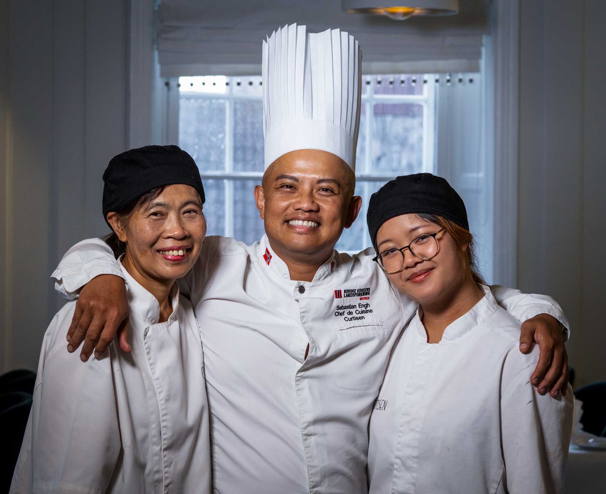 Flotte ansatte på Curtisen i Halden. Med hovmester Sebastian i midten