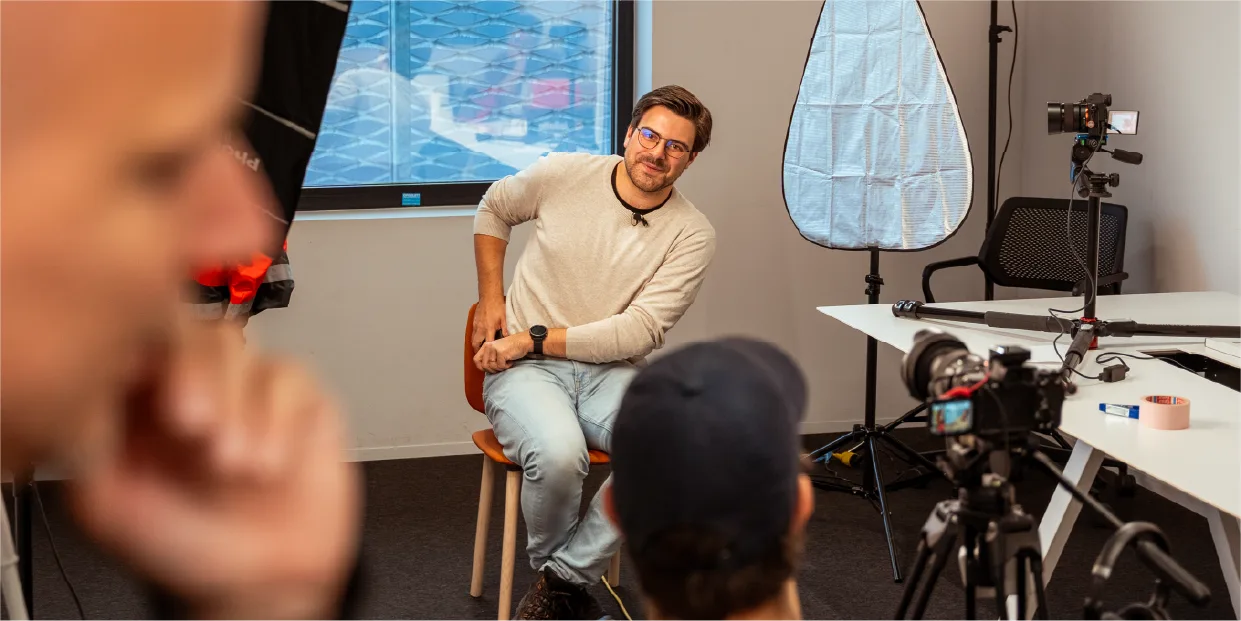 Behind the scenes shot during the filming day of the Coretecs - Veolia casemovie.