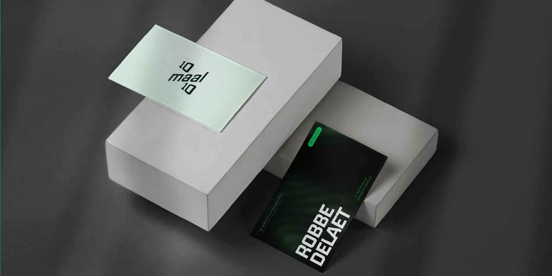 10maal10 visitekaartjes geplaats in een mock up