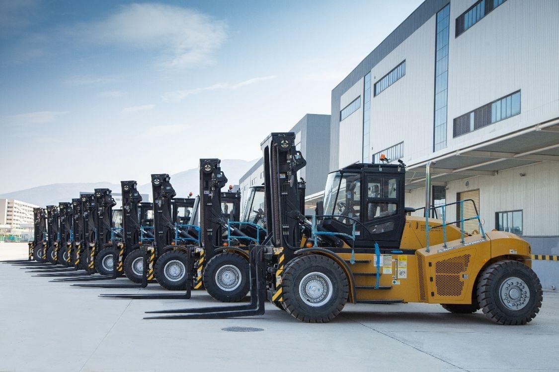 mini excavator rental