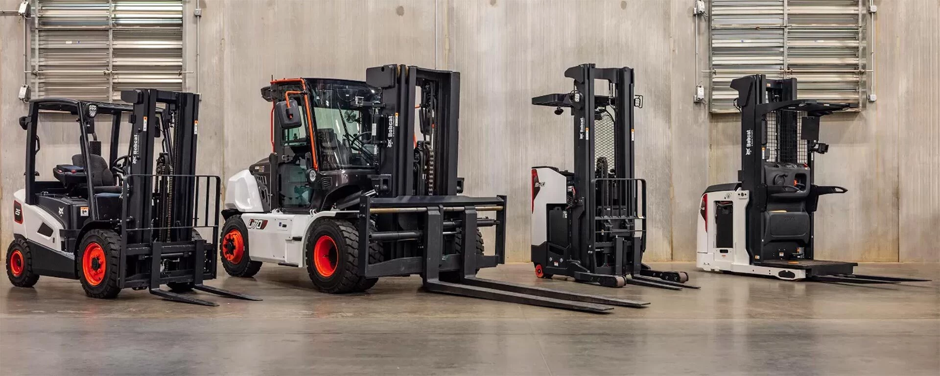 types of forklifts for rent in Dubai