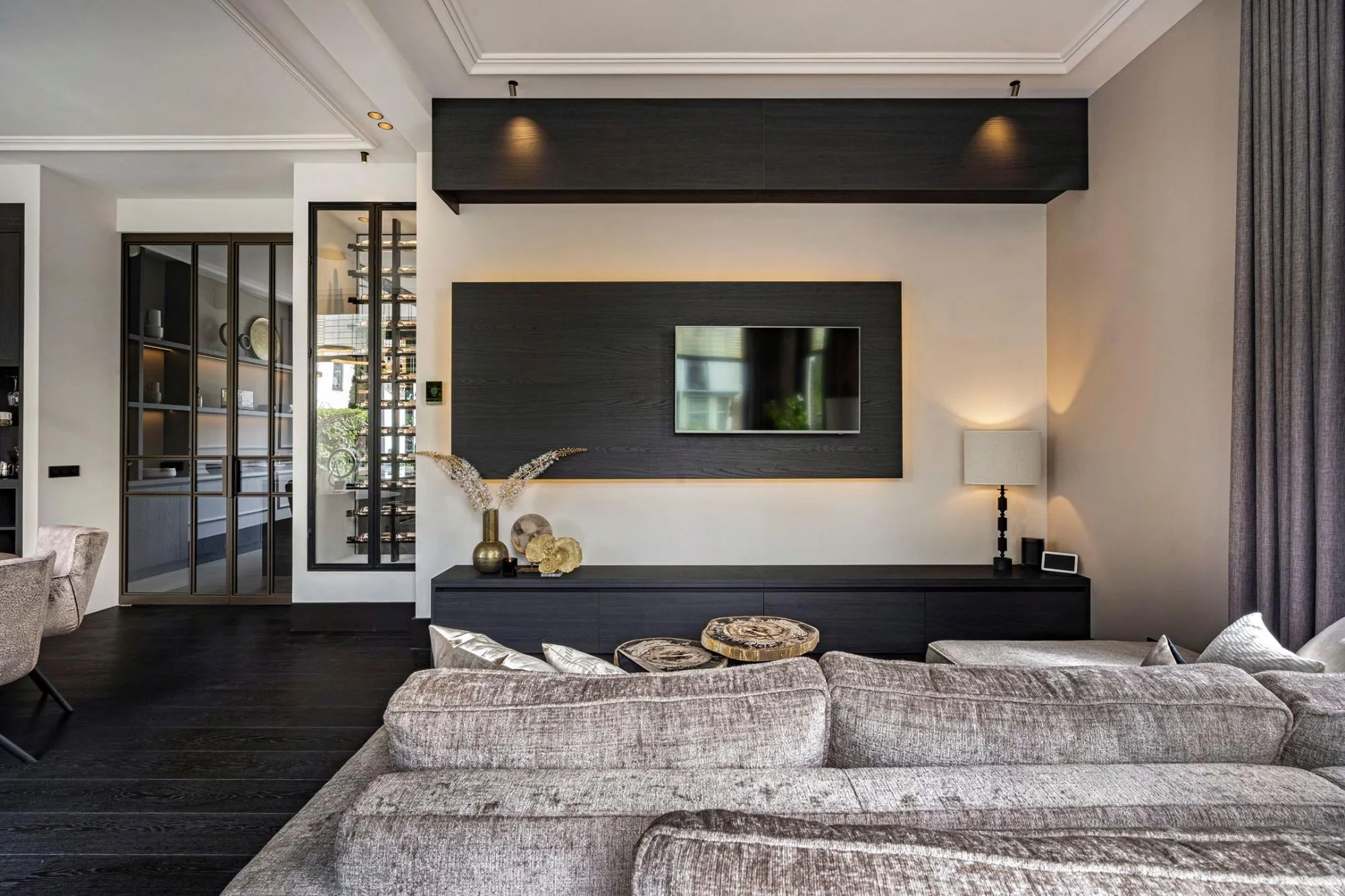Interieurbeeld 3 uit project 'Een hotelchique villa' in Bussum door Kötter Studio