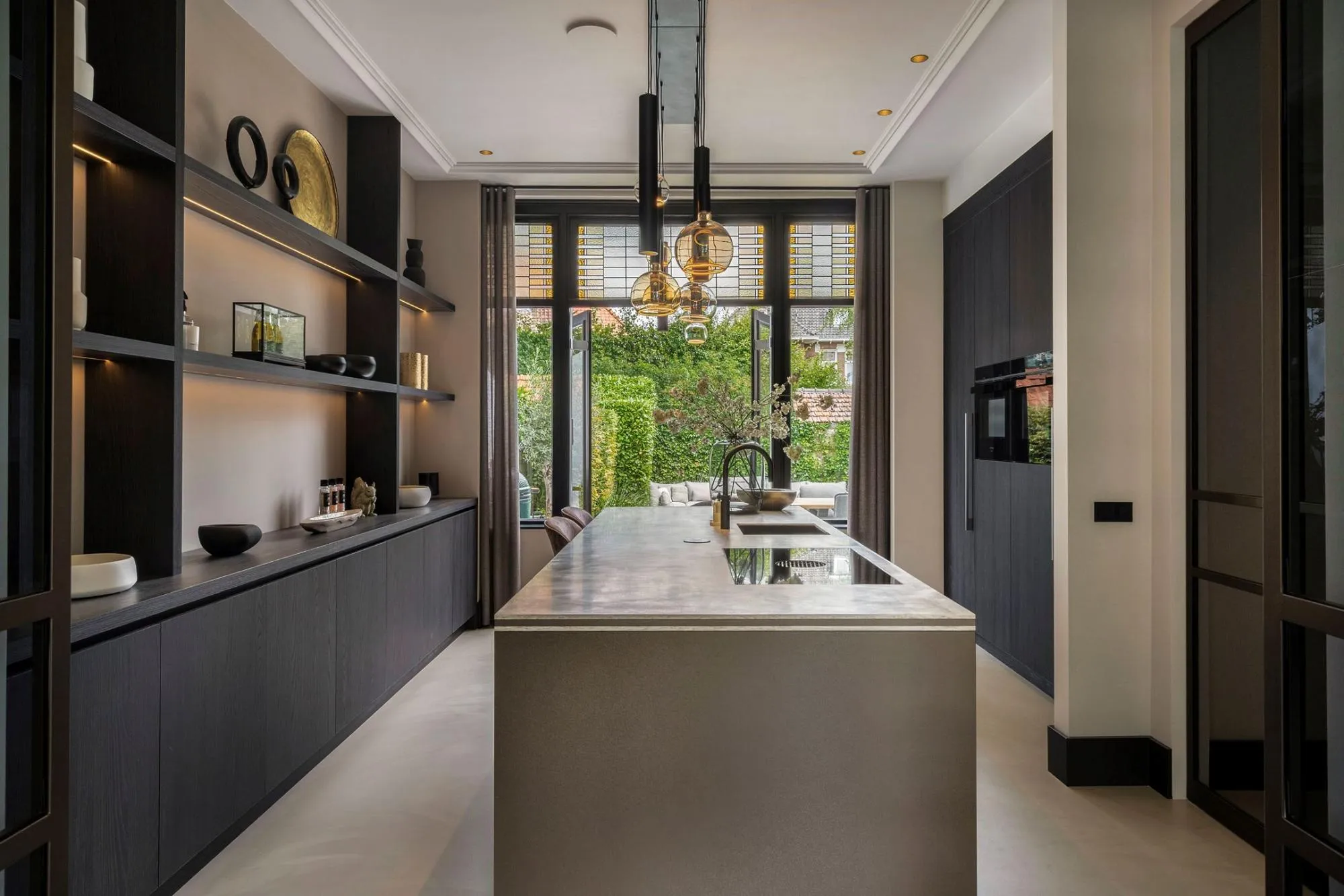 Interieurbeeld 12 uit project 'Een hotelchique villa' in Bussum door Kötter Studio