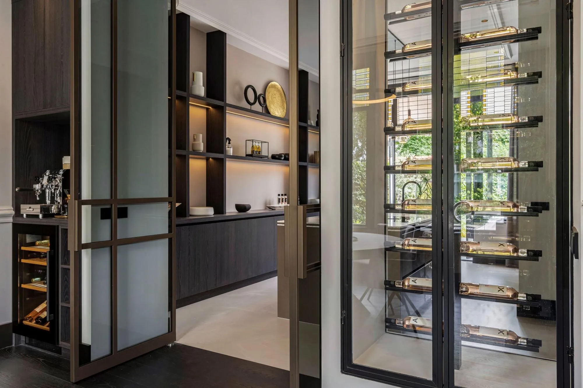 Interieurbeeld 8 uit project 'Een hotelchique villa' in Bussum door Kötter Studio