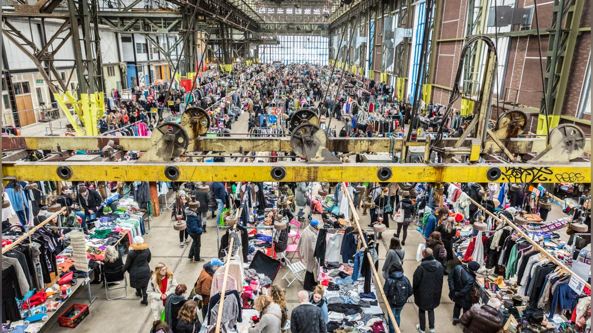 IJ-hallen - binnen 