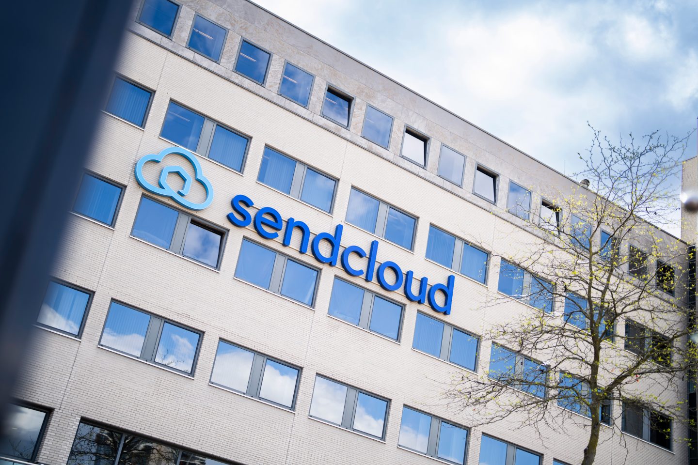 Firmengebäude von Sendcloud – Versandplattform und Partner von arvatis.