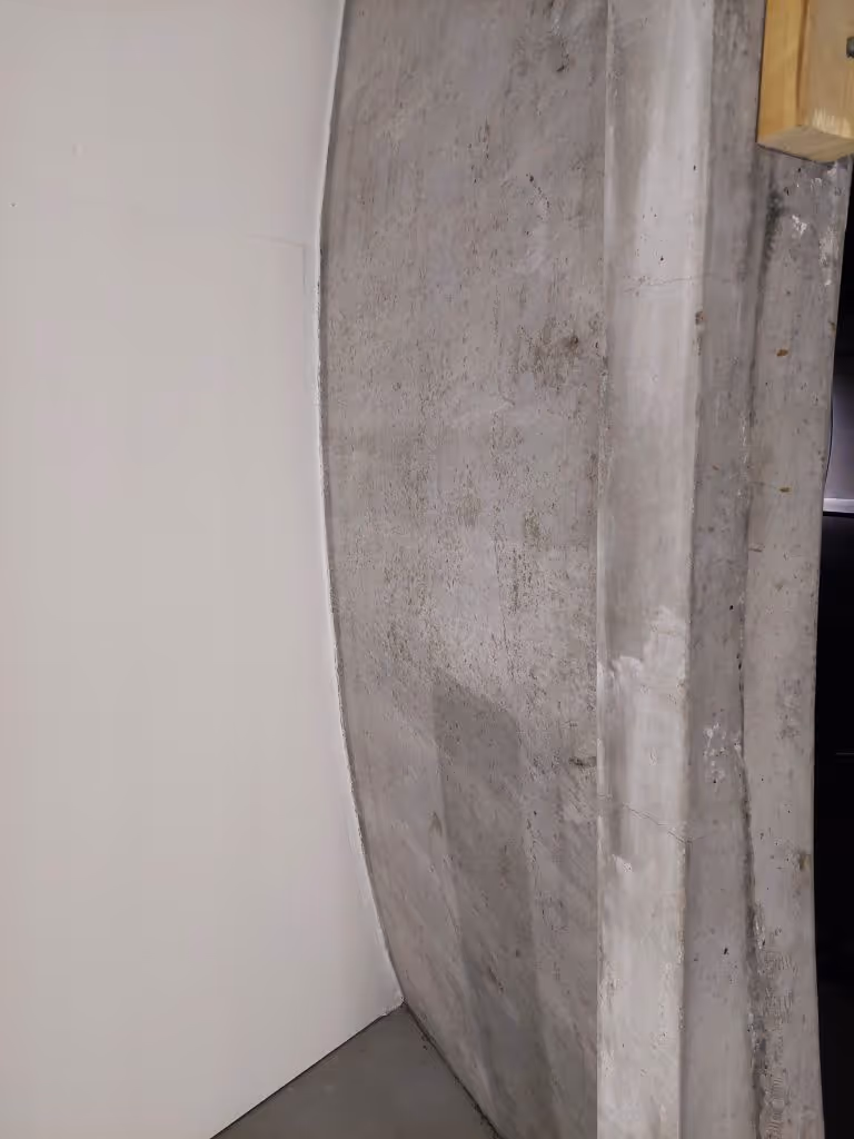 Shaping of Foamrox elements against the tunnel vaulting