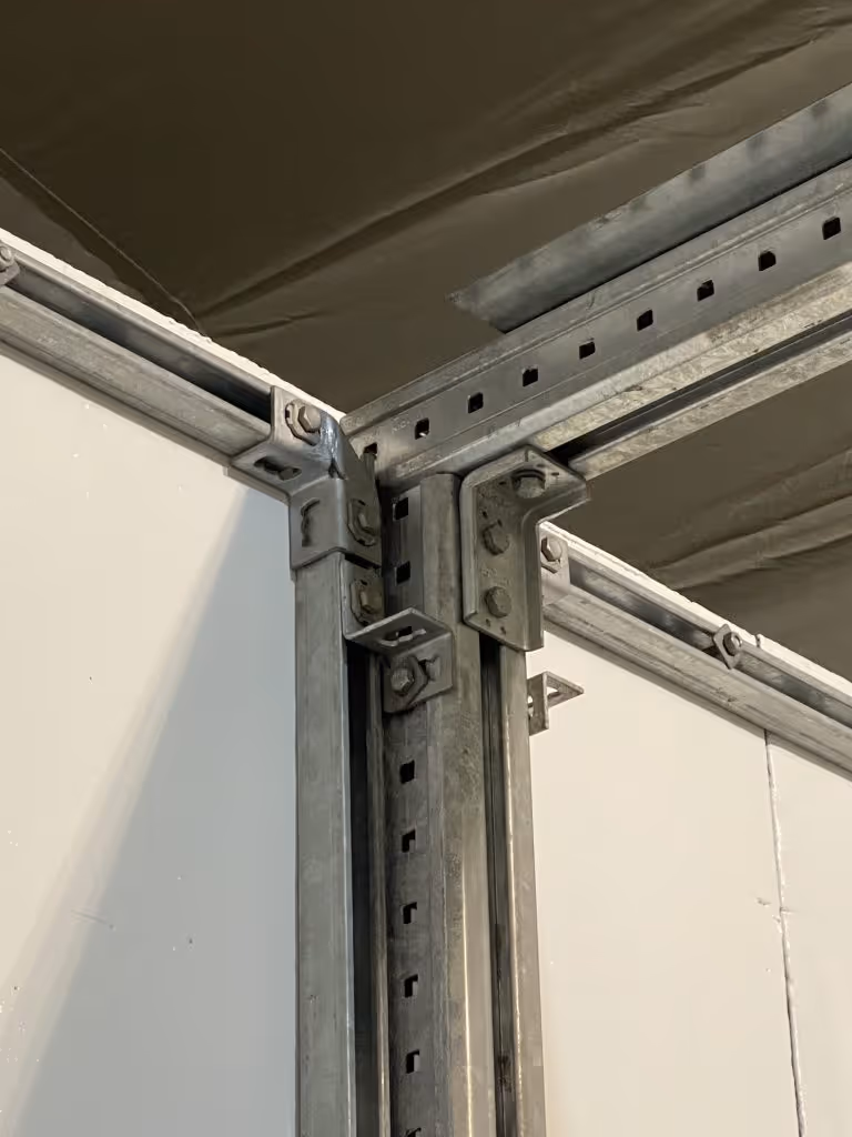 The MQ system from Hilti makes electrical installation quick and easy.