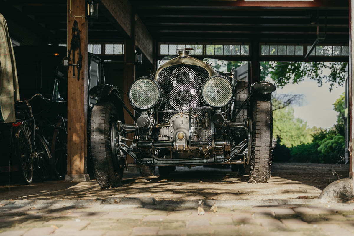 Bentley steering wheel by Zee Cartwell