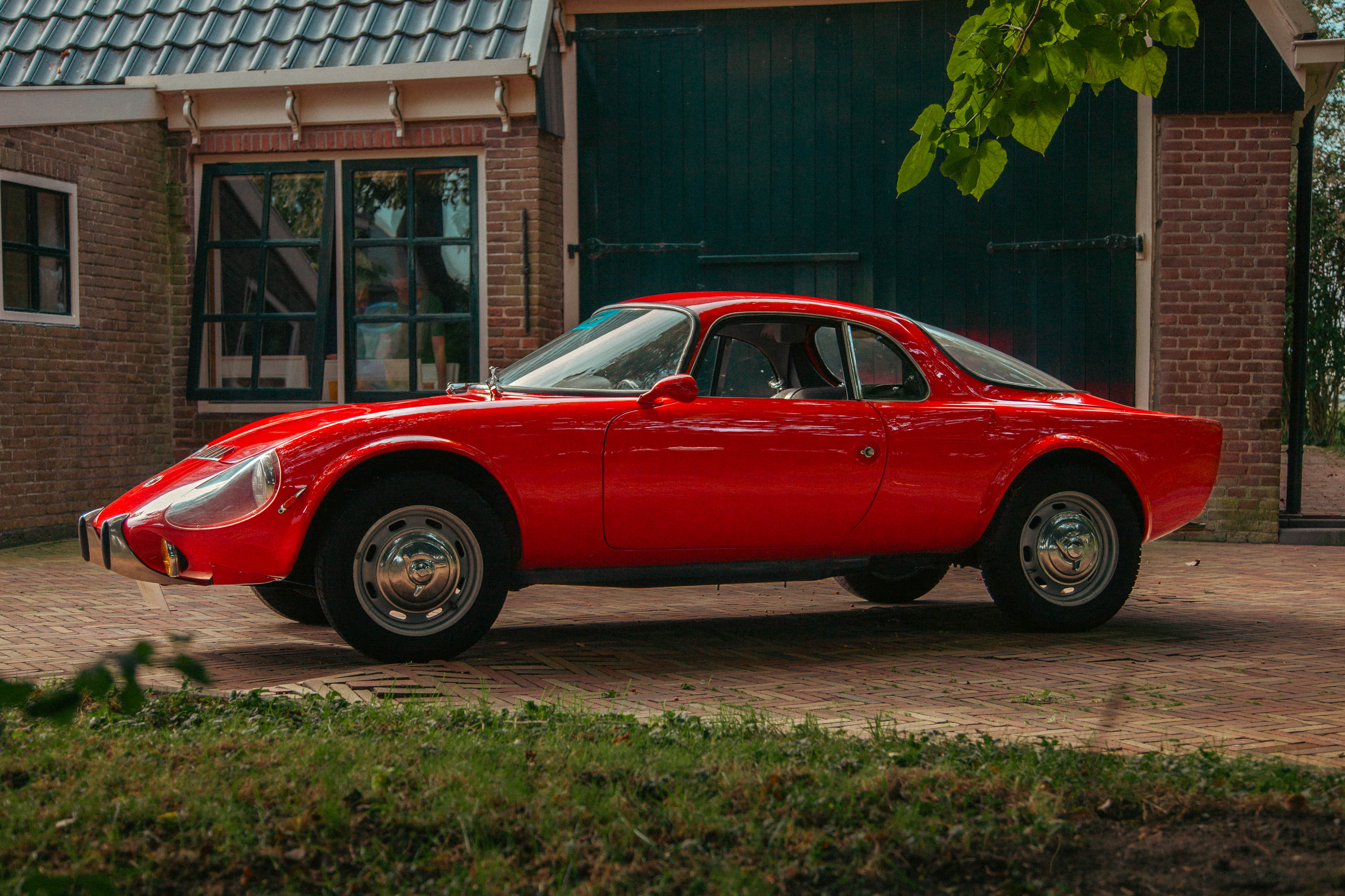 Rétromobile Paris — Zee Cartwell