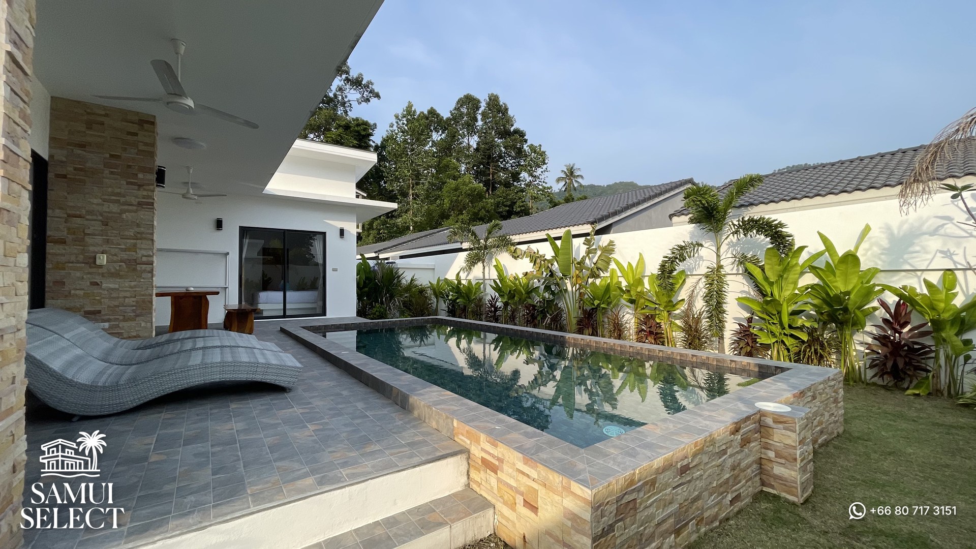Pool terrace with loungers