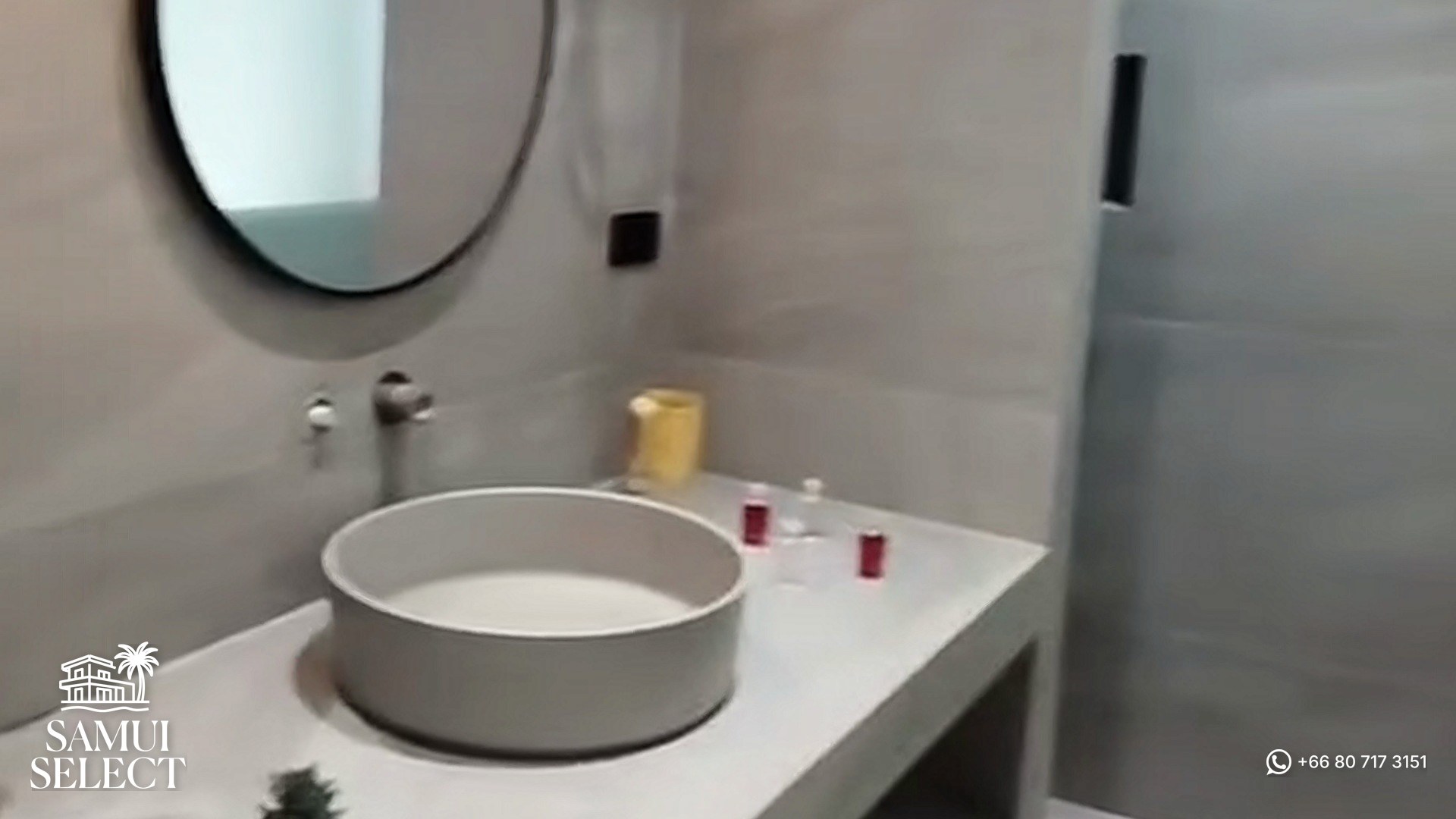 Newly renovated en-suite bathroom
