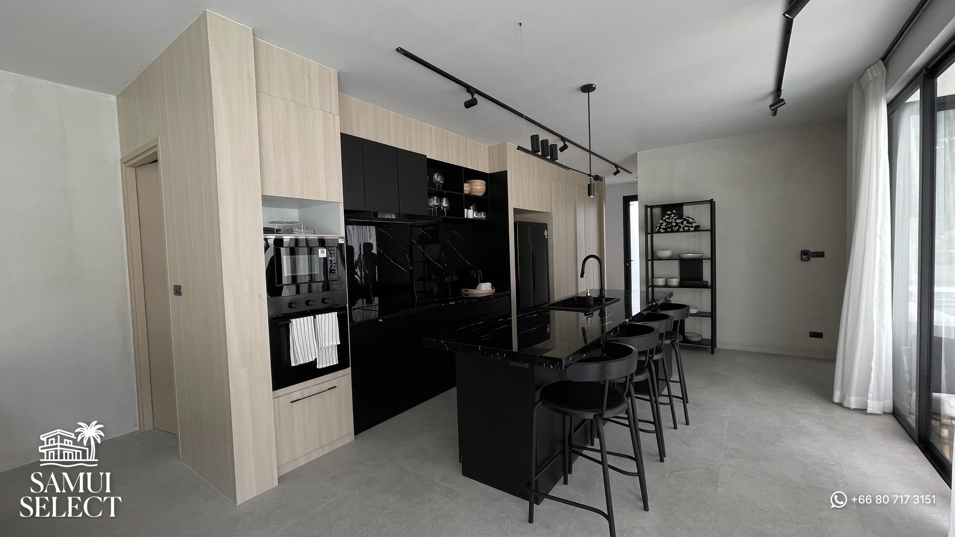 Fully equipped kitchen