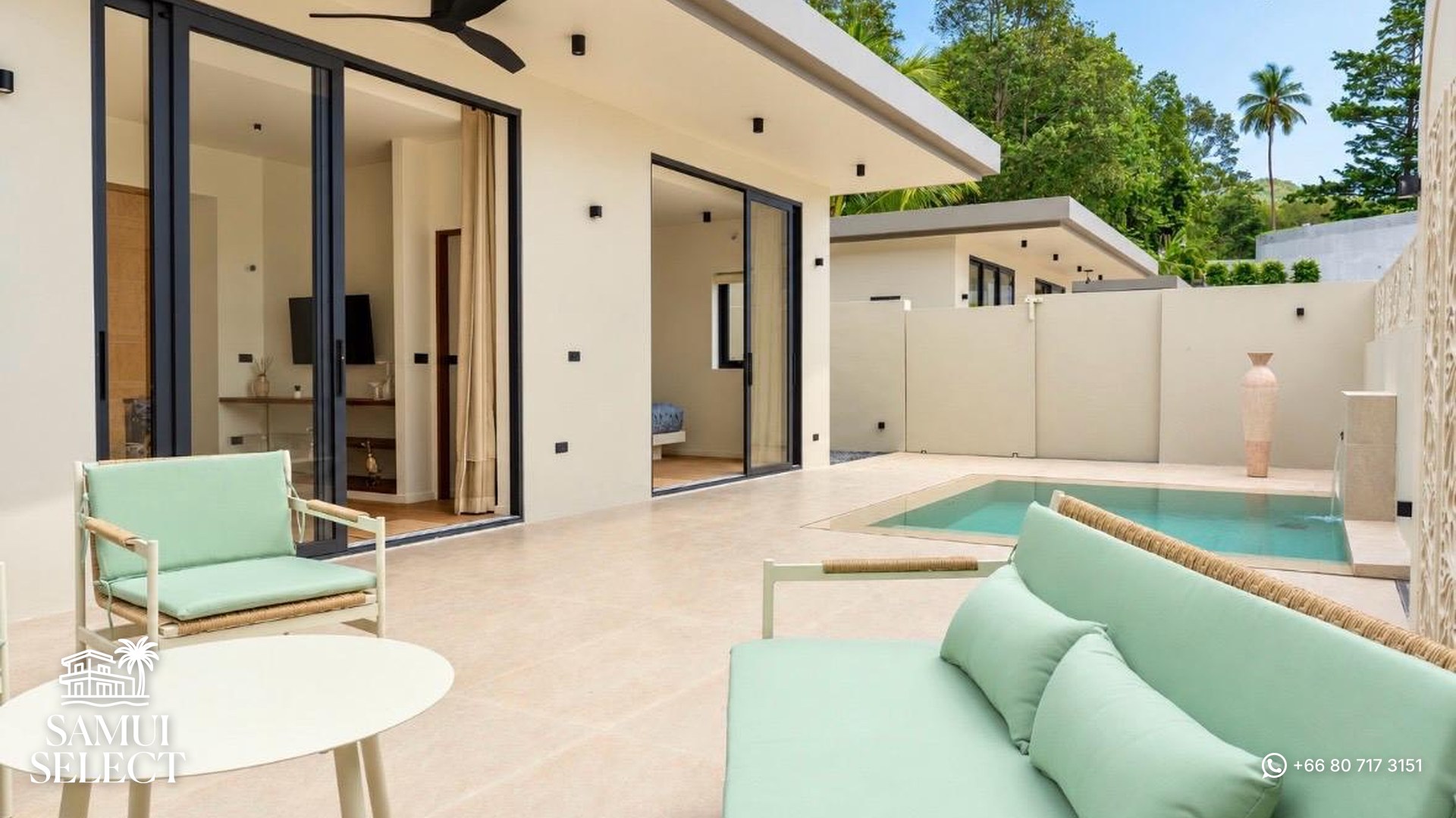 Terrace lounge by the pool