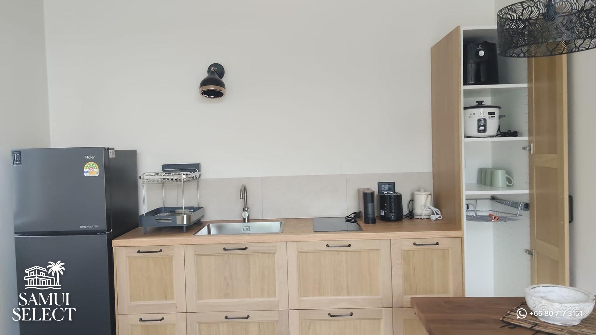 Fitted kitchen