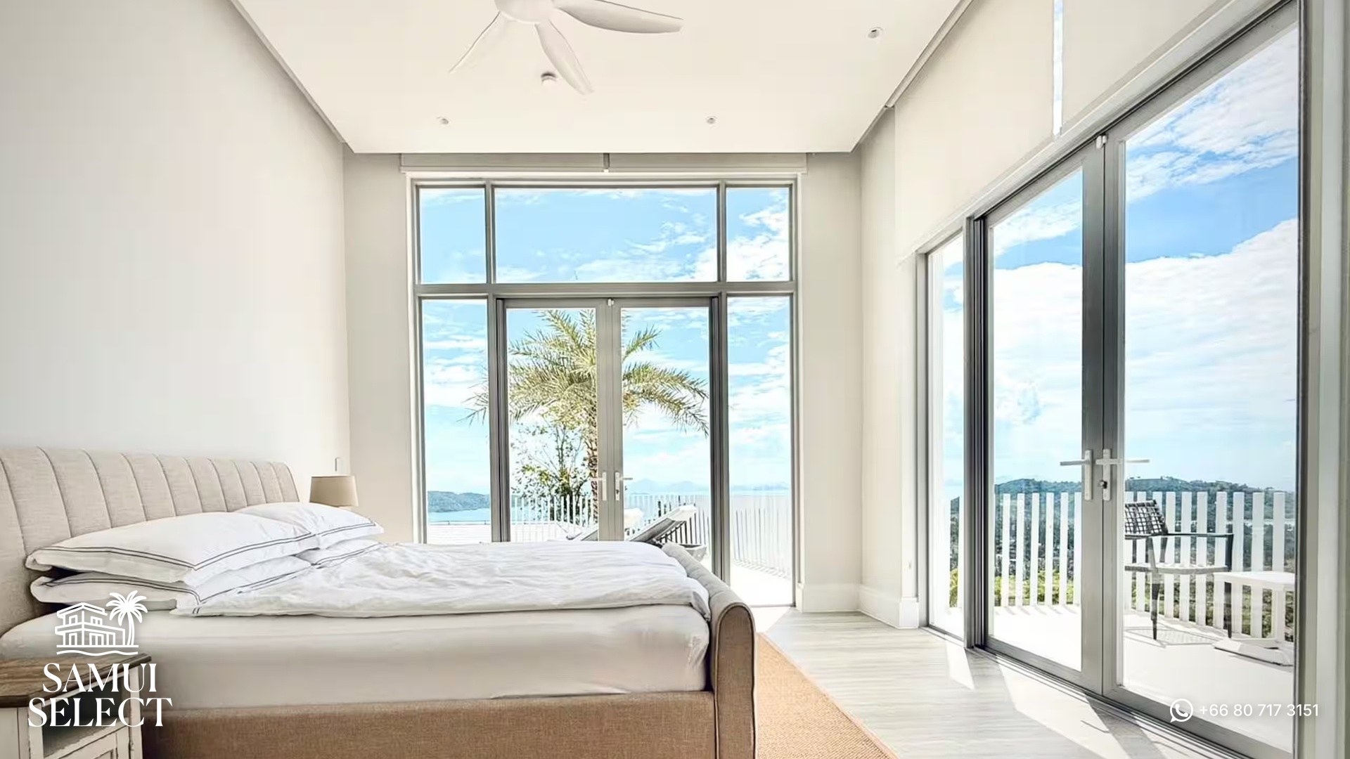 Bedroom with terrace access