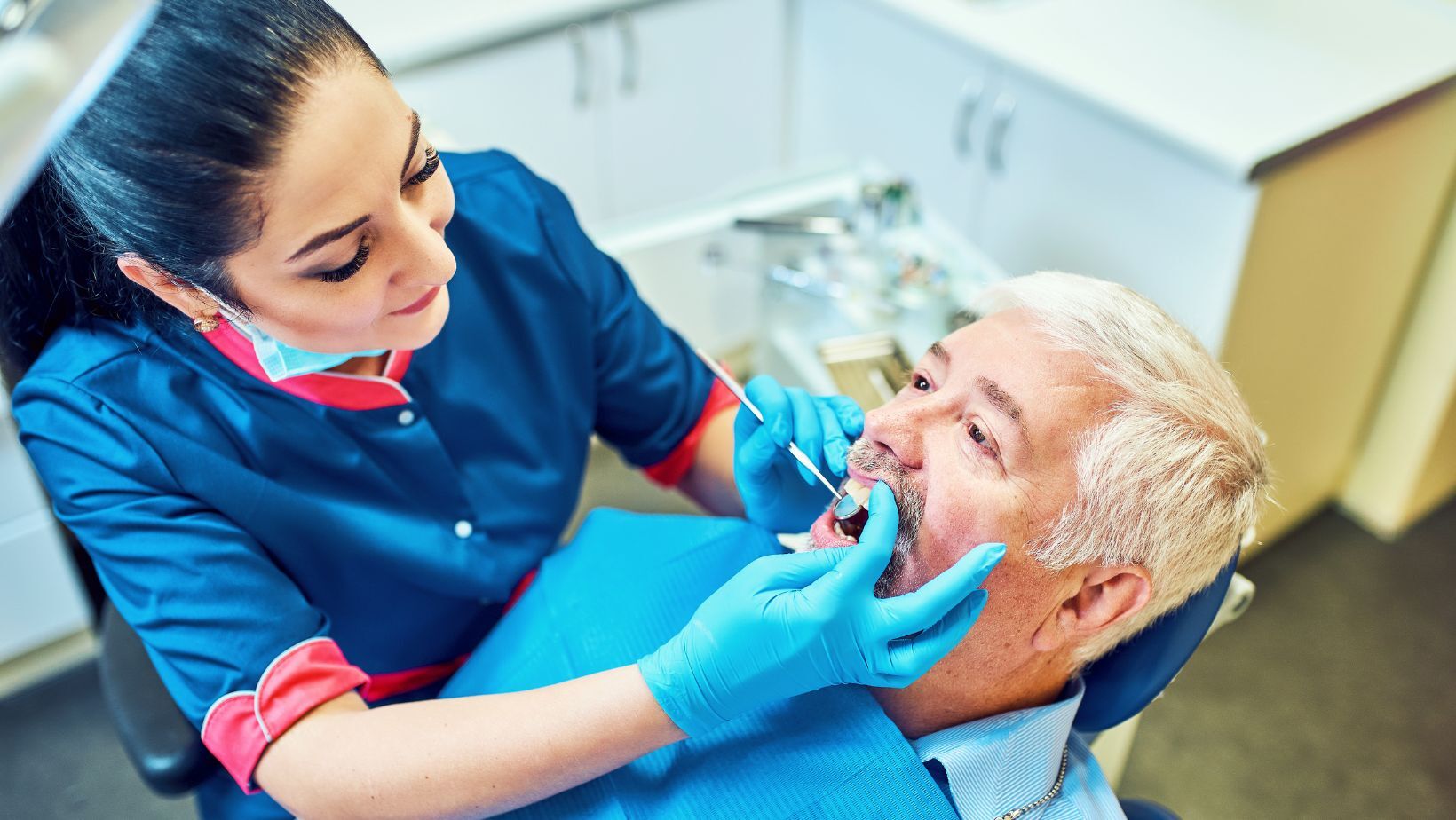 The Importance of Regular Dental Checkups for Maintaining Healthy Teeth and Gums