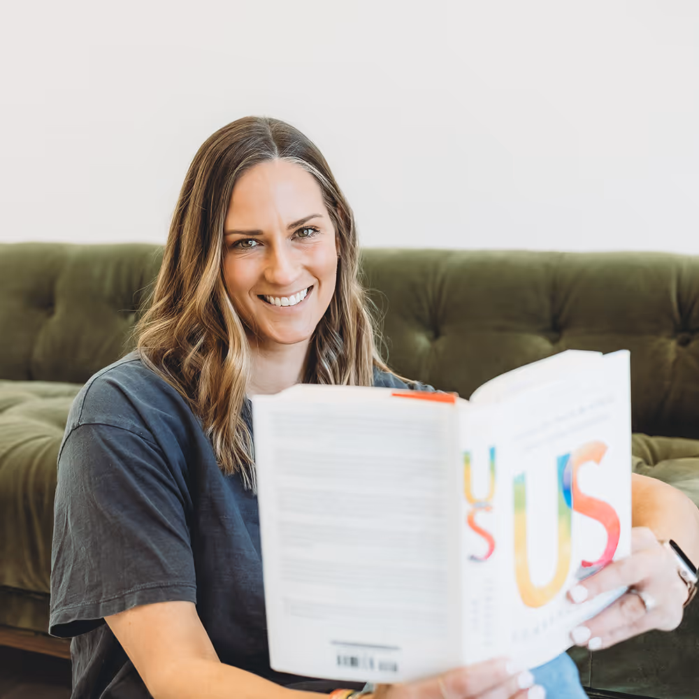 Jessica Johnson, LPC-A, LMFT-A. Owner of Knowing Connection Therapy in New Braunfels Texas