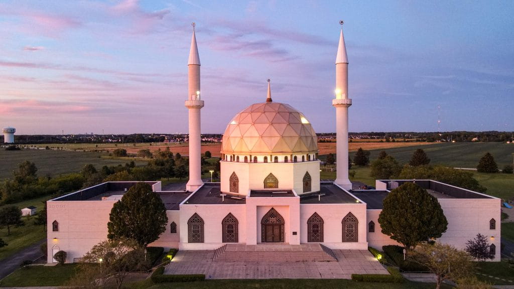 Finding Arabic-Speaking Caregivers for Muslim Seniors