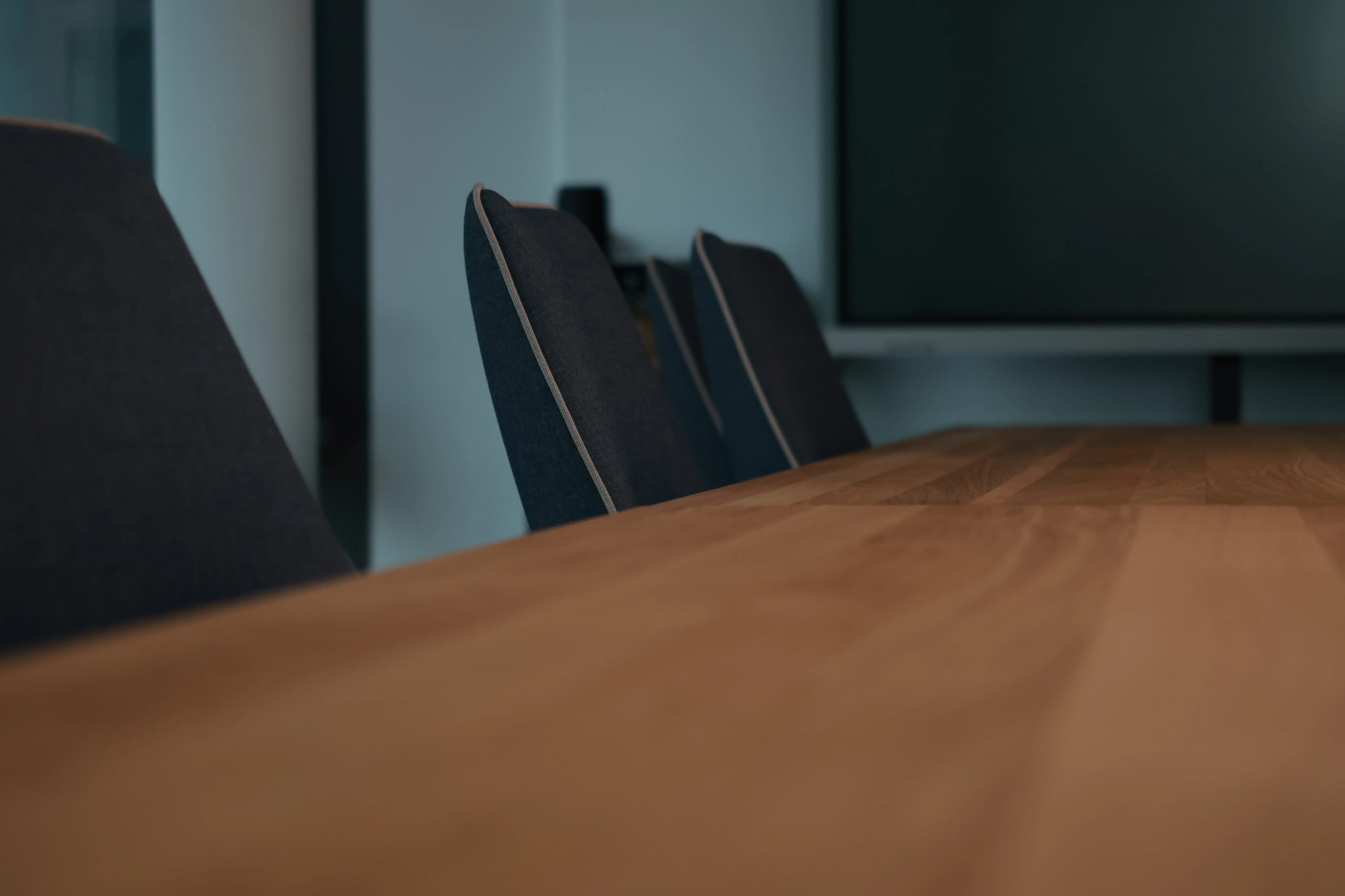 Besprechungstisch im Büro der Imavo Hausverwaltung