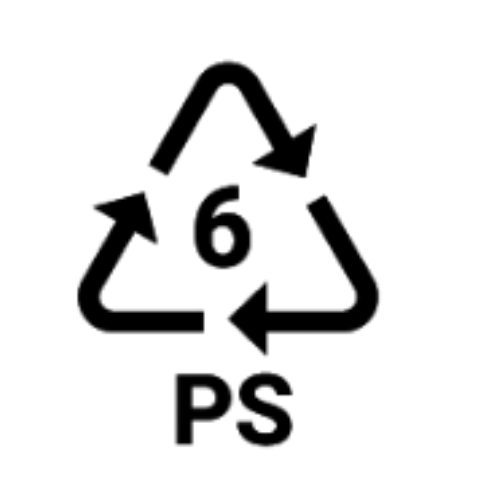 Genbrugssymbol med tre pile omkring tallet 6 og bogstaverne PS.