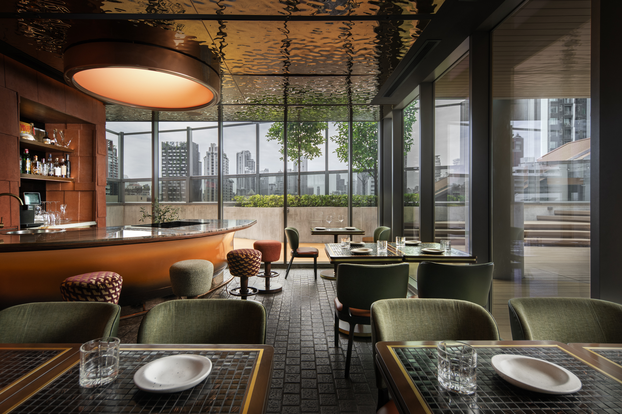 MIRAGE view 6