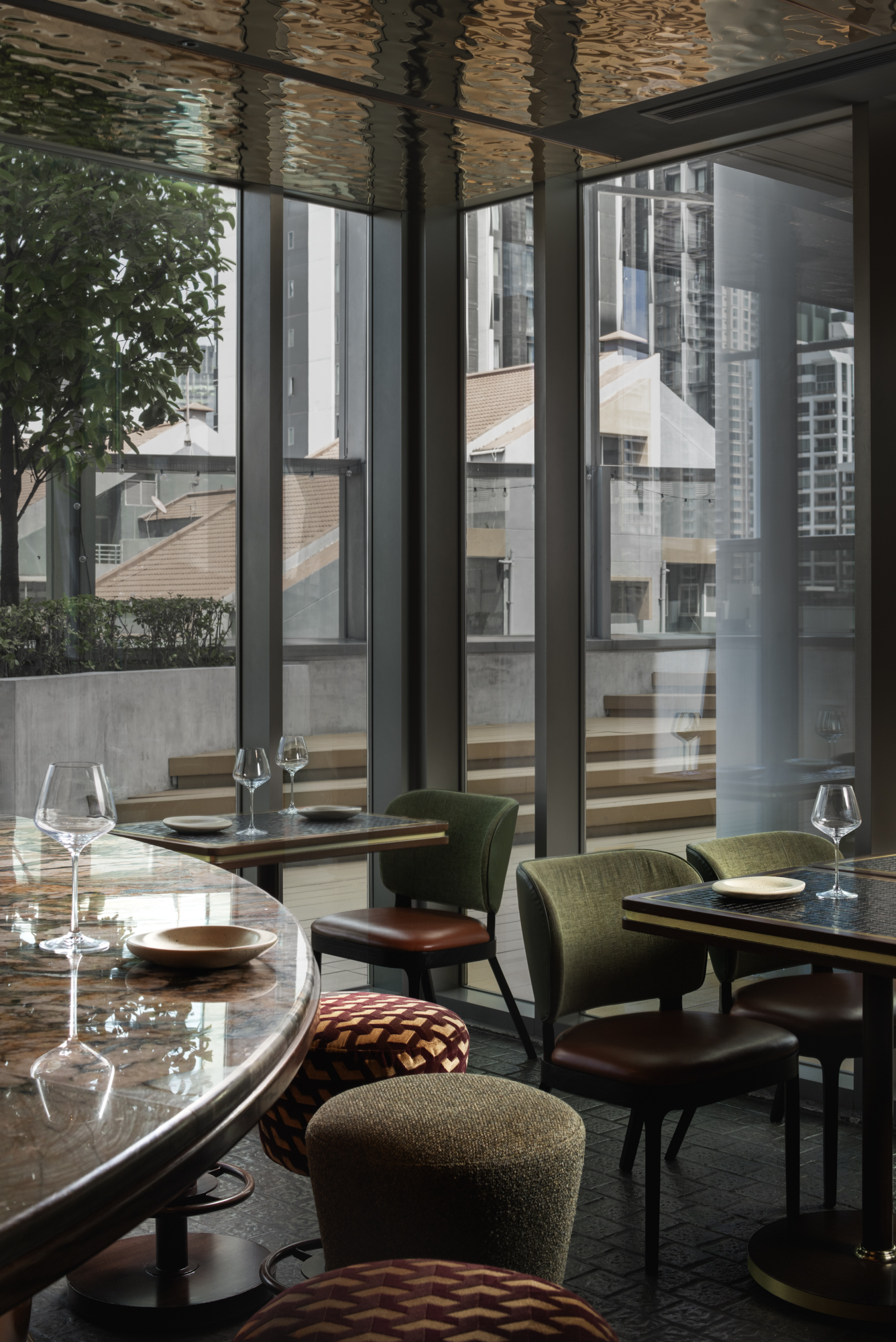 MIRAGE view 4