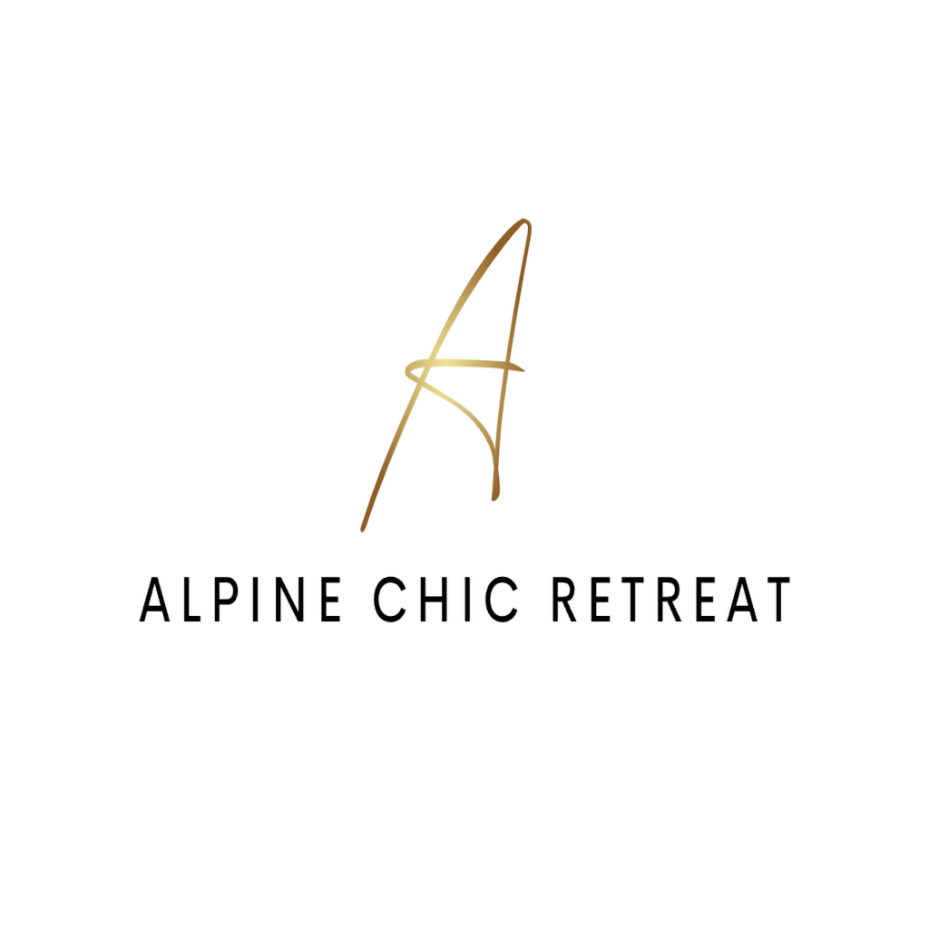 Logo mit stilisiertem Buchstaben A und dem Text Alpine Chic Retreat.