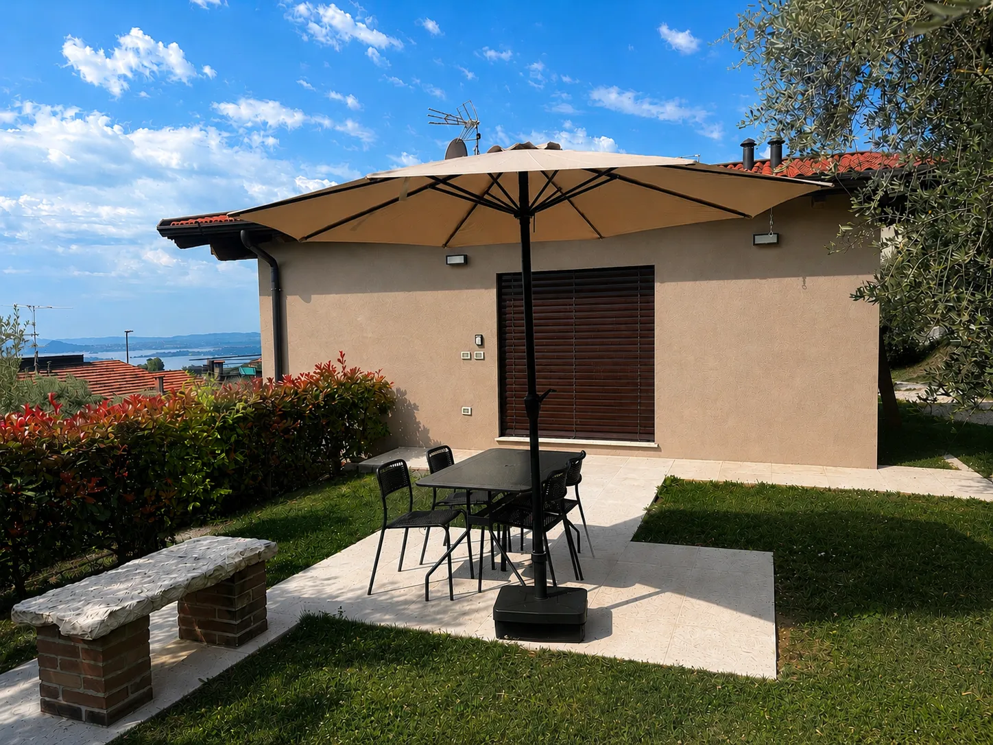 Ferienhaus mit Garten und Terrasse am Gardasee