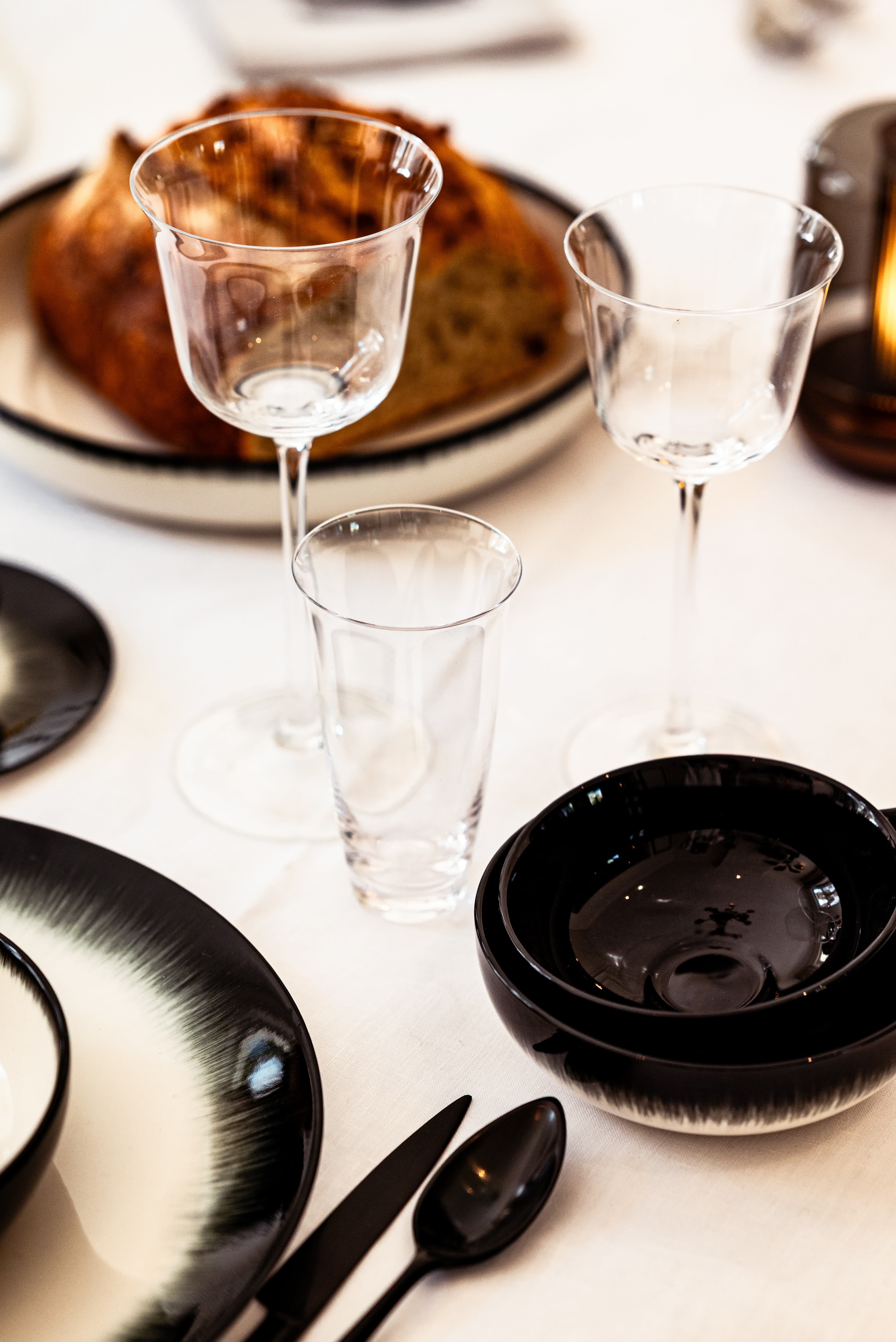 Sfeer restaurant Faim Fatale Gent, kleur en styling - PIET Moodshop