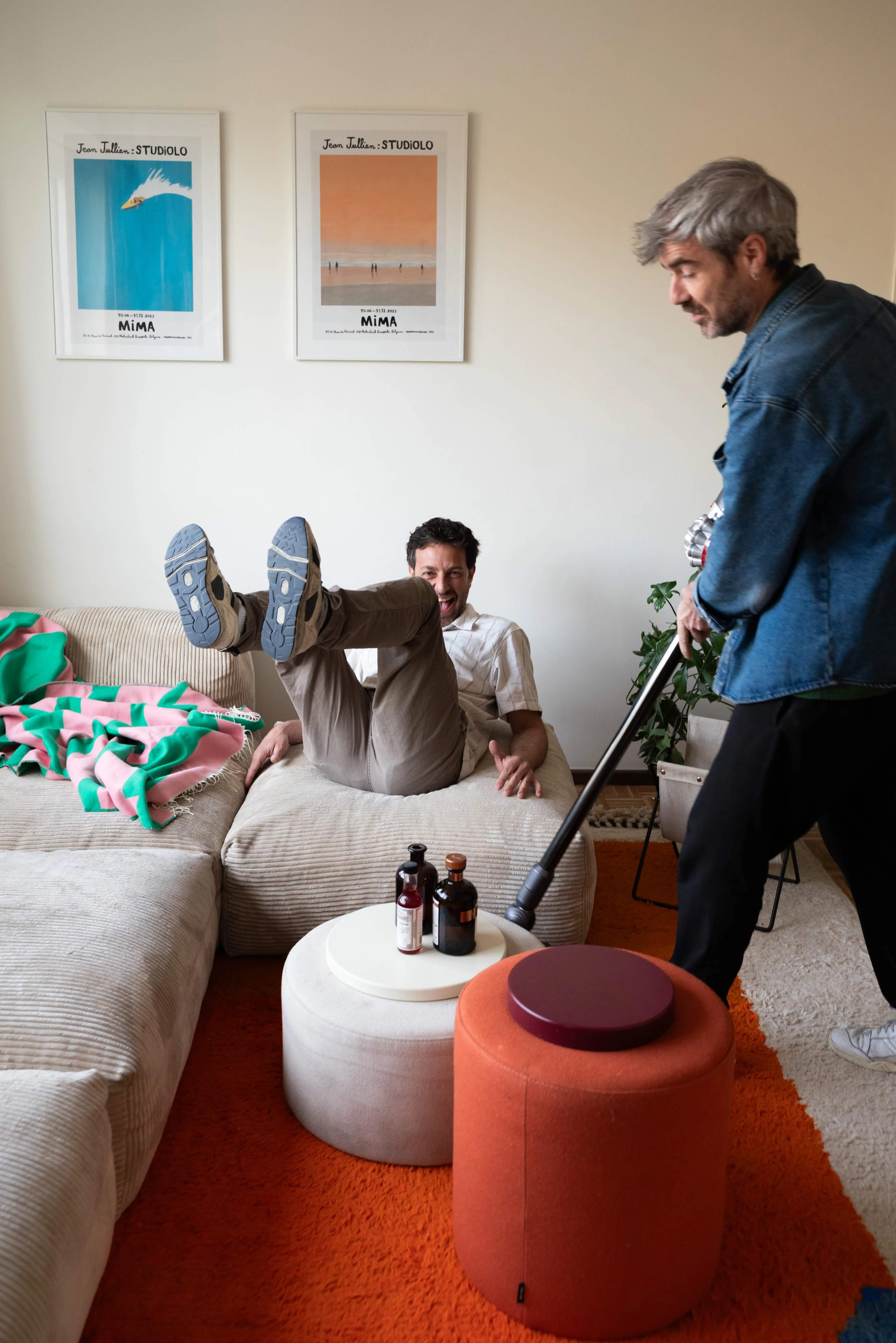 Eetkamer retro appartement Gent, harmonieus en verfijnd - PIET Moodshop
