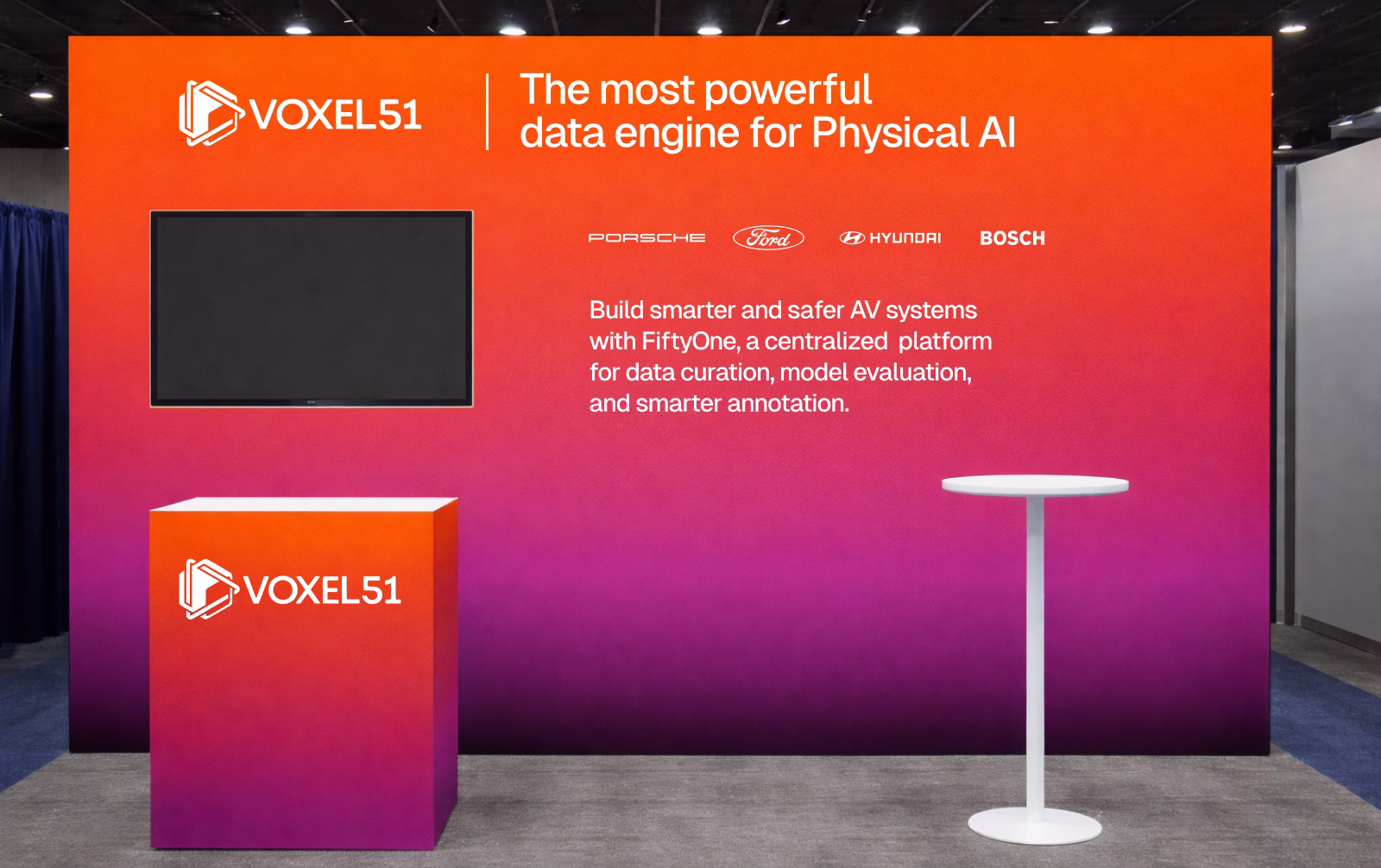 Event booth design with clean layouts for high-traffic industry venues