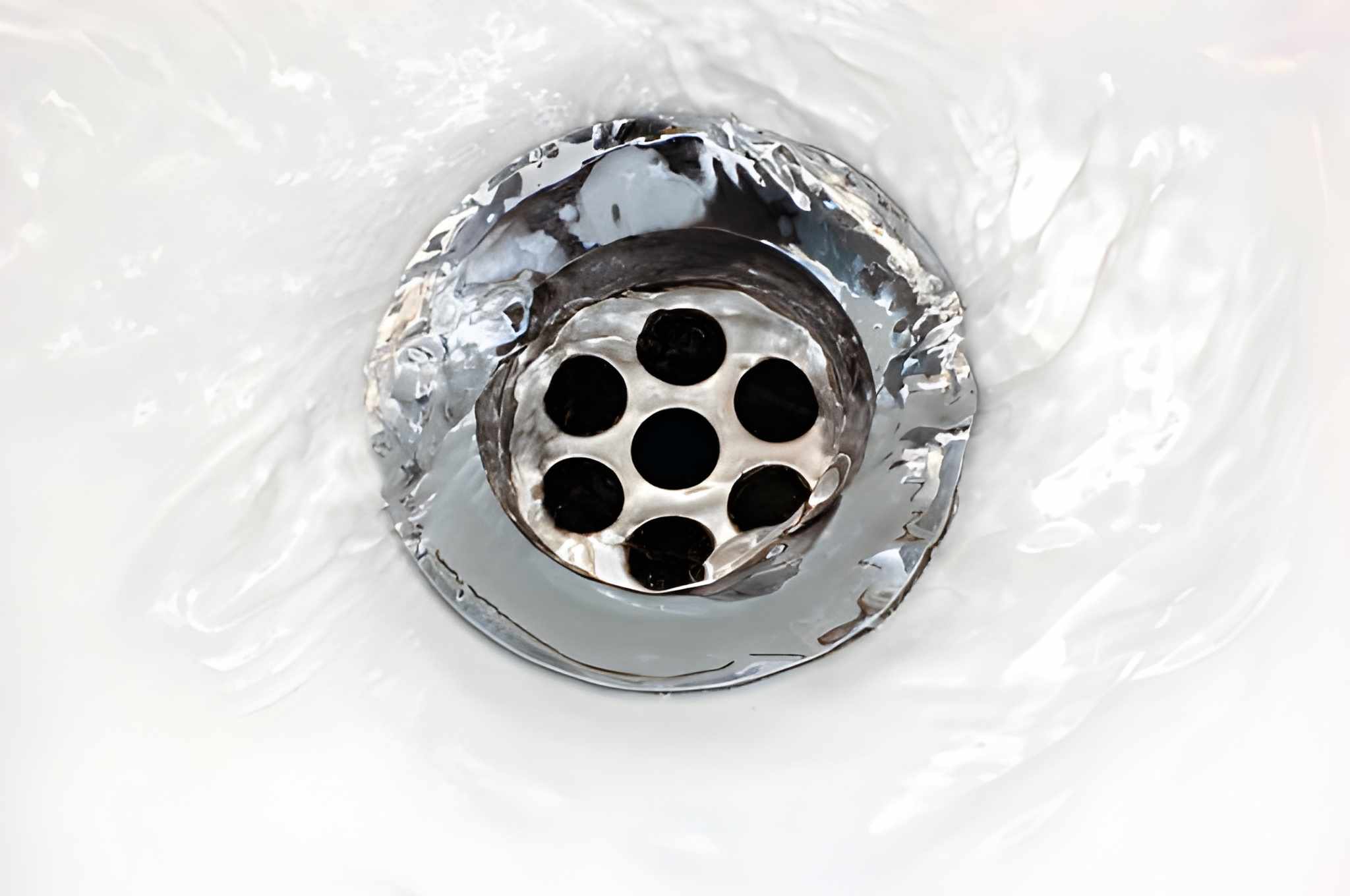 Common reasons your bathtub won’t drain!