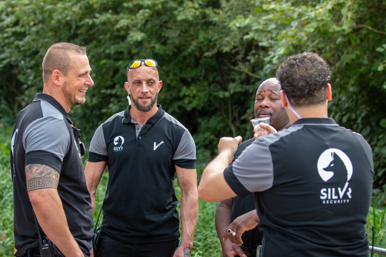 SILVR Security bewaker bij entree van een object