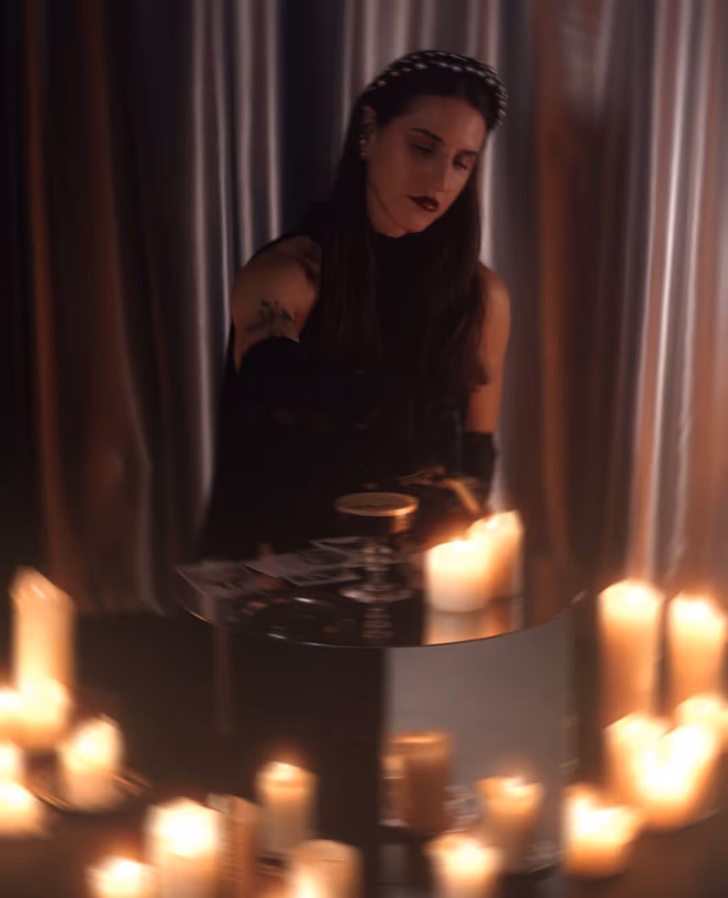 Dani Tarot x Chambre 01