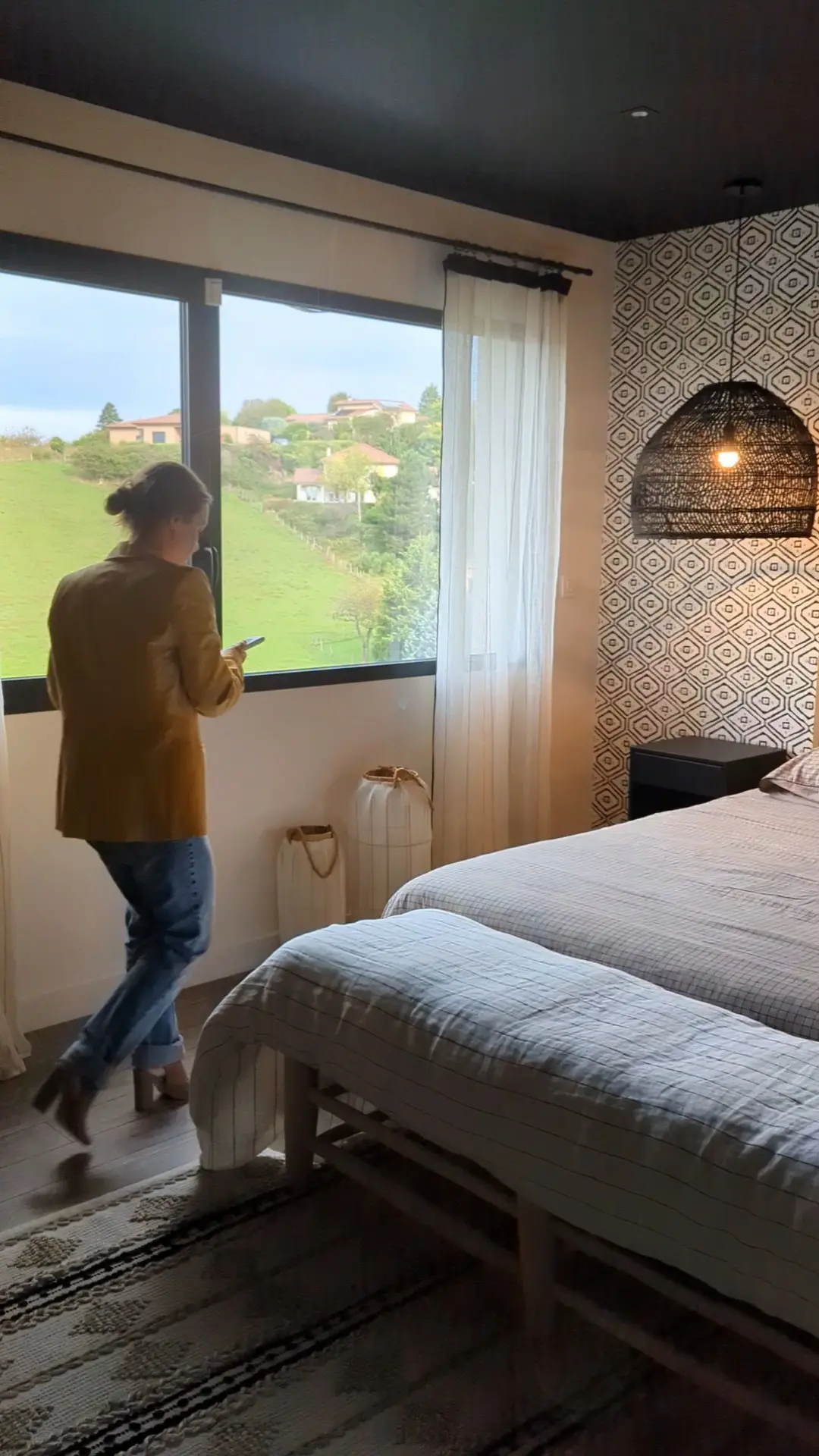 Valentine Bourdier lors des derniers ajustements du projet d’aménagement.