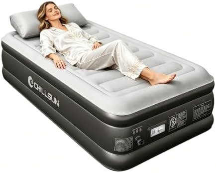 Air mattress with a built-in electric pump
