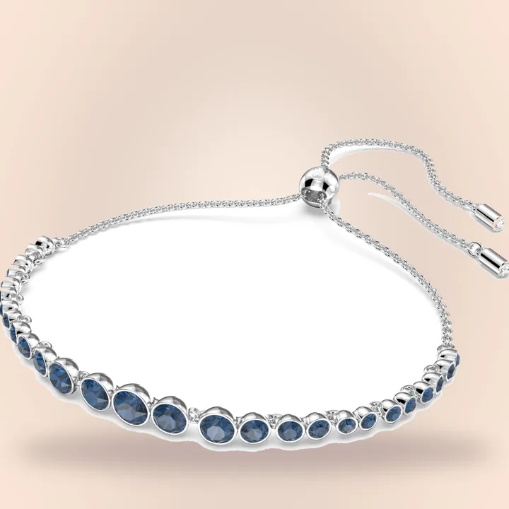 Bracelet with round blue crystals