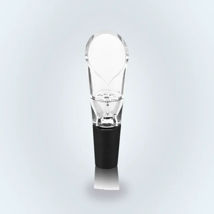 Wine pourer with aerating spout
