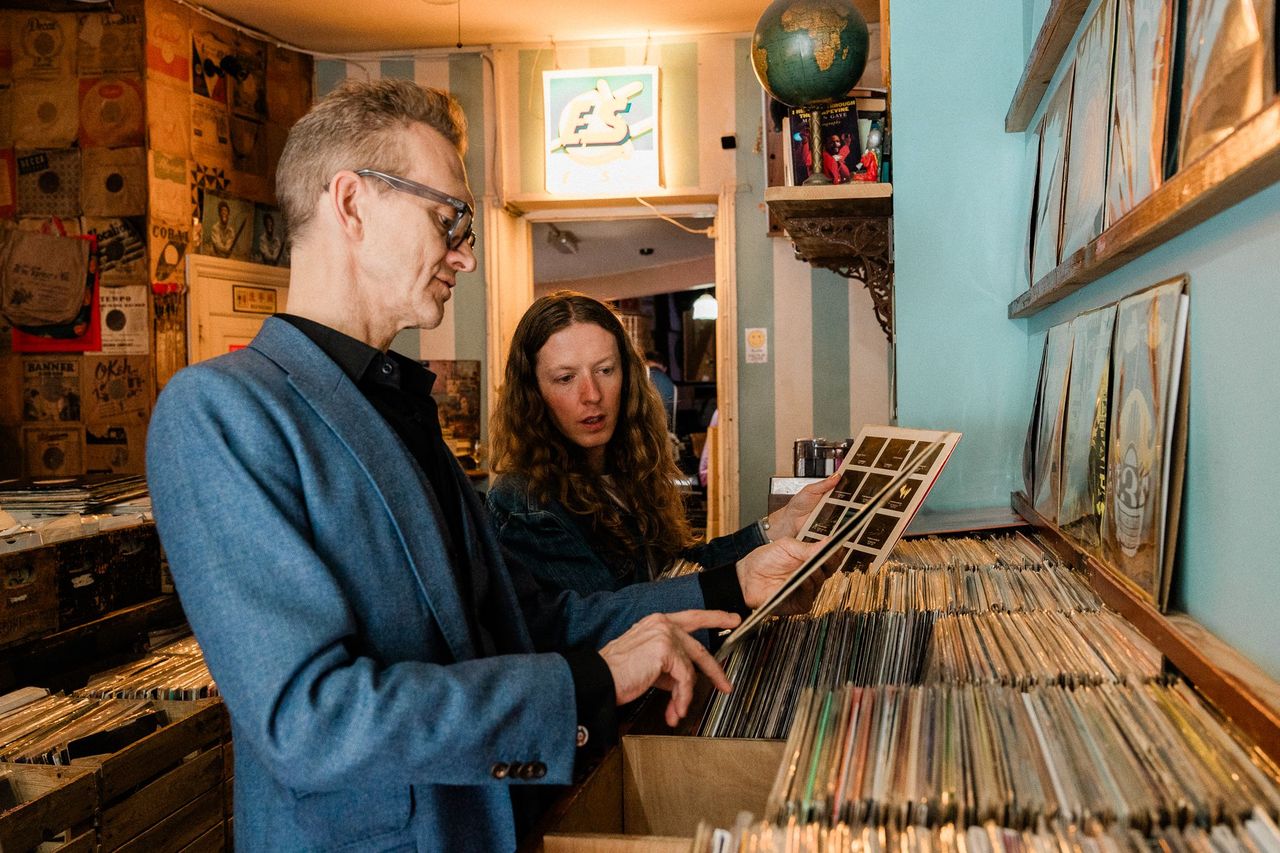 Musikknytt: Langeleik av Joe Harvey-Whyte og Geir Sundstøl